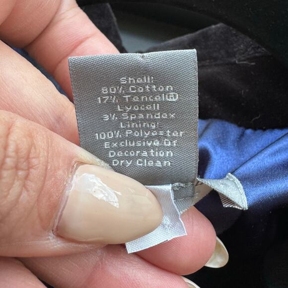 Ann Taylor Black Velvet Blazer Womens Size 8 One Button Lined Tailored Jacket - Picture 4 of 5